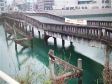 こ・・こわれる。 こ・・こわれる。