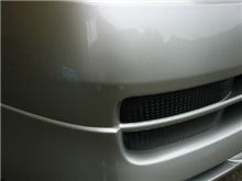 日産　クイックプロペイントでバンパー補修。