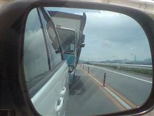 迫り来る恐怖