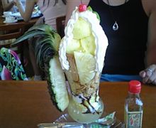 ジャンボパイナップルパフェ