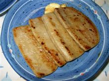 静岡名物　黒はんぺん（鰯）。