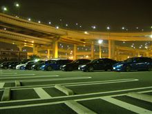 平日の夜なのに…♪