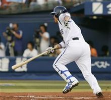 横５－０中（４日）　横浜、連敗３で止める