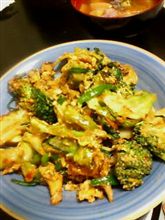 ブロッコリーと色々豆板醤で炒めもの