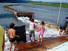 [矢沢のヤナ]で水遊び