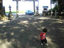 子守神社で子守り中～♪