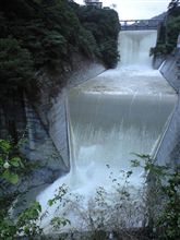 若奥多摩は大洪水