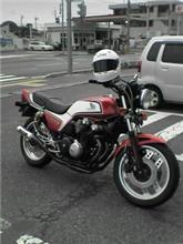 CB７５０F