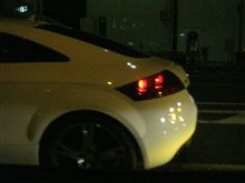 魅力的な車　アウディーTT