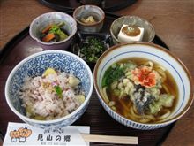 昼ごはんを食べにおでかけ 昼ごはんを食べにおでかけ
