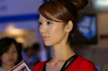 この女性は