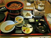 ひつまぶし  ﾙﾝ♪。゜+.((・艸・。))。゜+.ﾙﾝ♪