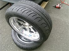 ５号車のタイヤはＲＥ－０１Ｒ