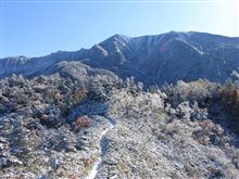 チブリ尾根から見た別山