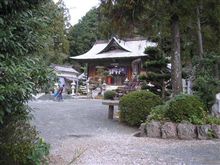 氏神様の境内の掃除 氏神様の境内の掃除