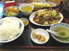 今日は焼肉定食！