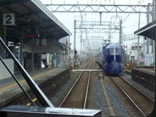 電車で