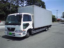 トラックって・・・・・