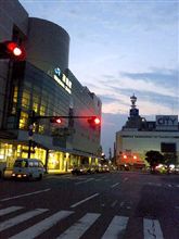 夜明けの街角