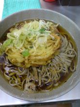 駅の蕎麦(*_*;