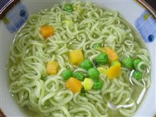 緑色の昼飯