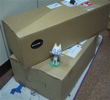 クルマのパーツ届いた～　が・・・