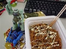 明星一平ちゃんやきそば「テリヤキソース」！