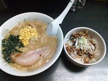 激ウマ、ラーメン＆チャーシュー丼ヽ(≧▽≦)/