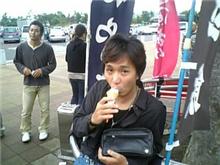 何食ってんの~? 何食ってんの~?
