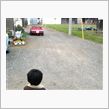 ん？見かけない車が・・。