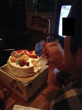 友達の店で
