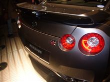 「憧れのＧＴ-Ｒ」に乗る？