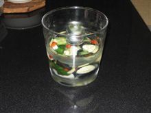 毛穴が開けばノドも乾く