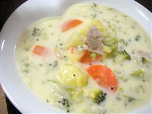 フィスラーで自家製シチュー　豆乳仕立て