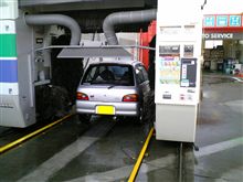 ひさしぶりの洗車で～す♪