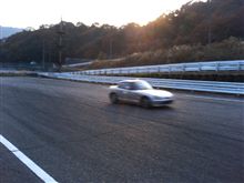 知り合いがカプチーノを降ります。