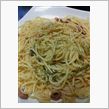 たぶんキノコのスパゲティ。見 ...