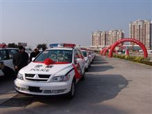 中国仕様 三菱 菱紳 警察車両 と して 大量導入 ・・・・