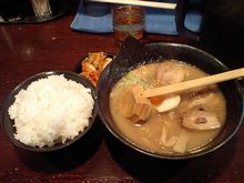 今日は醤油豚骨であります！(^O^)ゞ