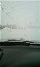 連日の吹雪・・・