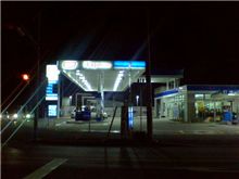 夜のセルフスタンド