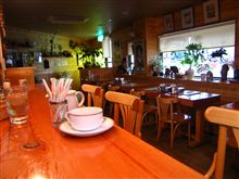 休憩中の店内で
