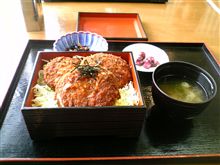 お昼ごはんは・・・。