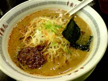 今日はラーメン(^O^)