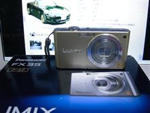 コンパクトデジカメ、買いました