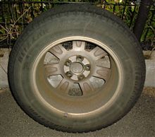 アルミホイールの汚れが落ちない