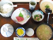 今日のランチは、日本平ＰＡ上りの「とろろ御膳」