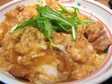 今日のランチは、「やよい軒」のざるうどん親子丼セット