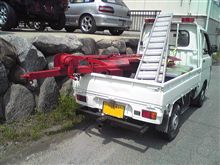 トレッカーを軽トラに積込み！出来るんですねえ。。。