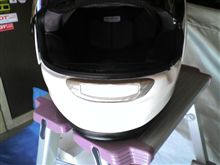 ヘルメット補修。